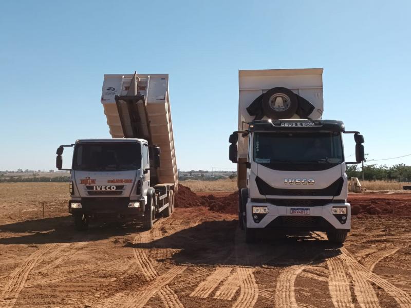 Caminhão Caçamba 10/12 - Sinop MT